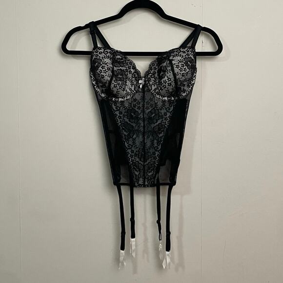 Victoria’s Secret 34D black white corset lace floral Victorian goth garter strap - Picture 1 of 9